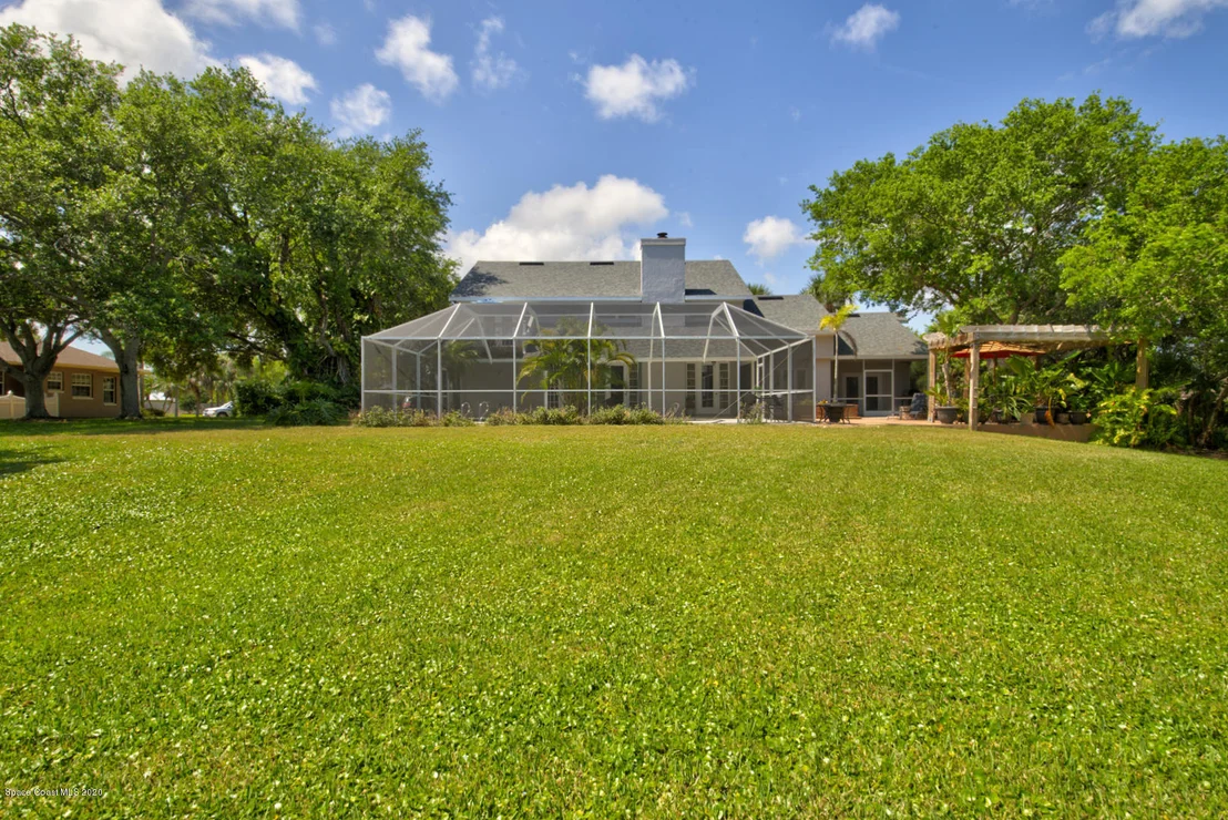Photo of 2164 Royal Oaks Drive