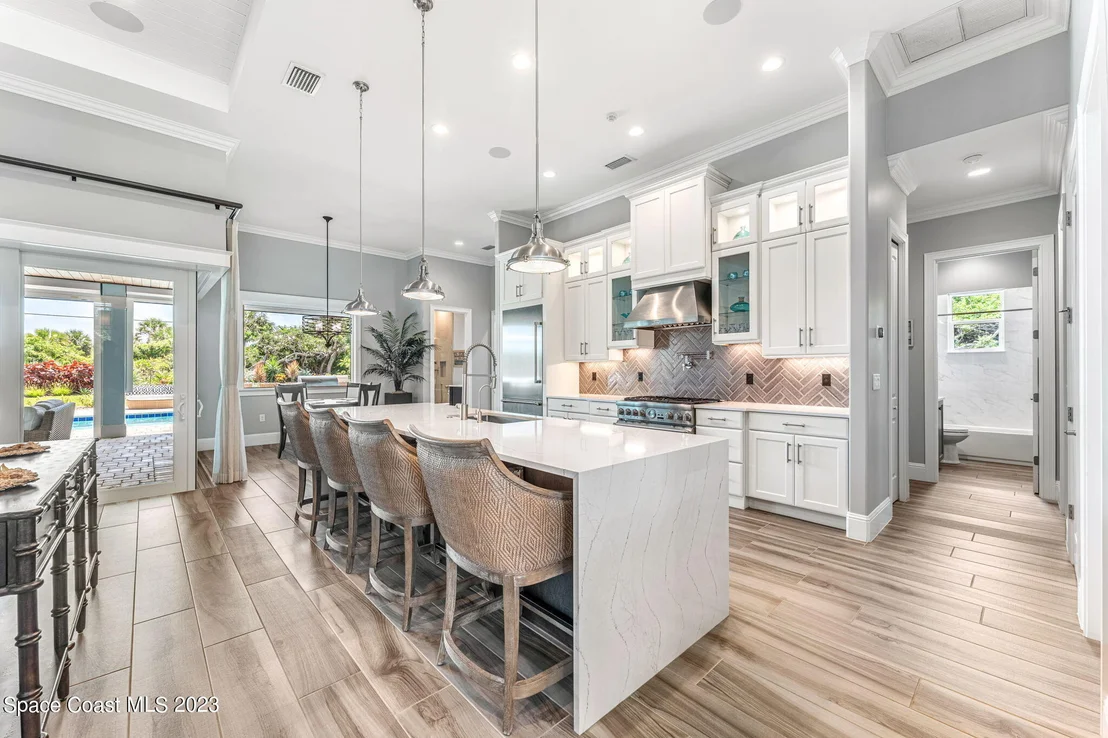 Photo of 6231 Windward Lane