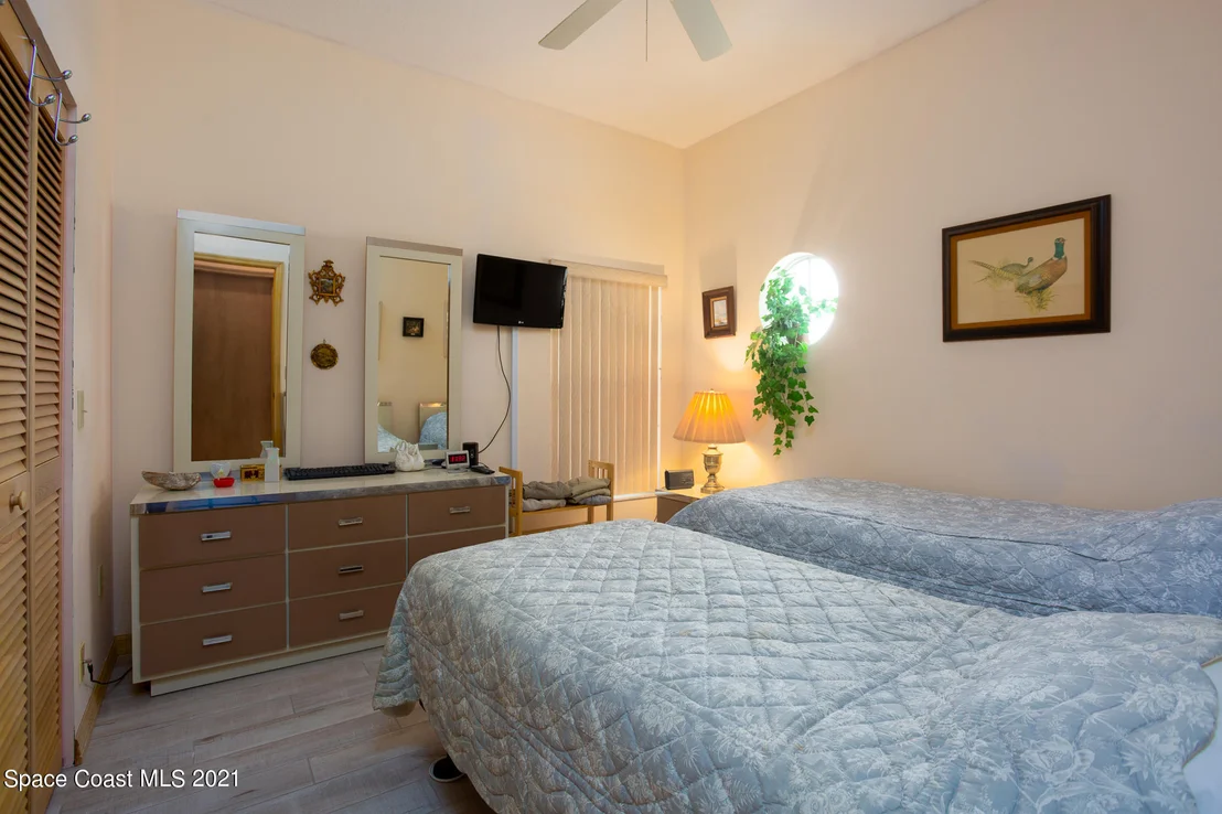Photo of 985 Spanish Wells Drive