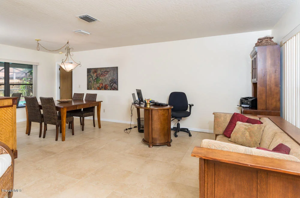 Photo of 3536 Swallow Drive
