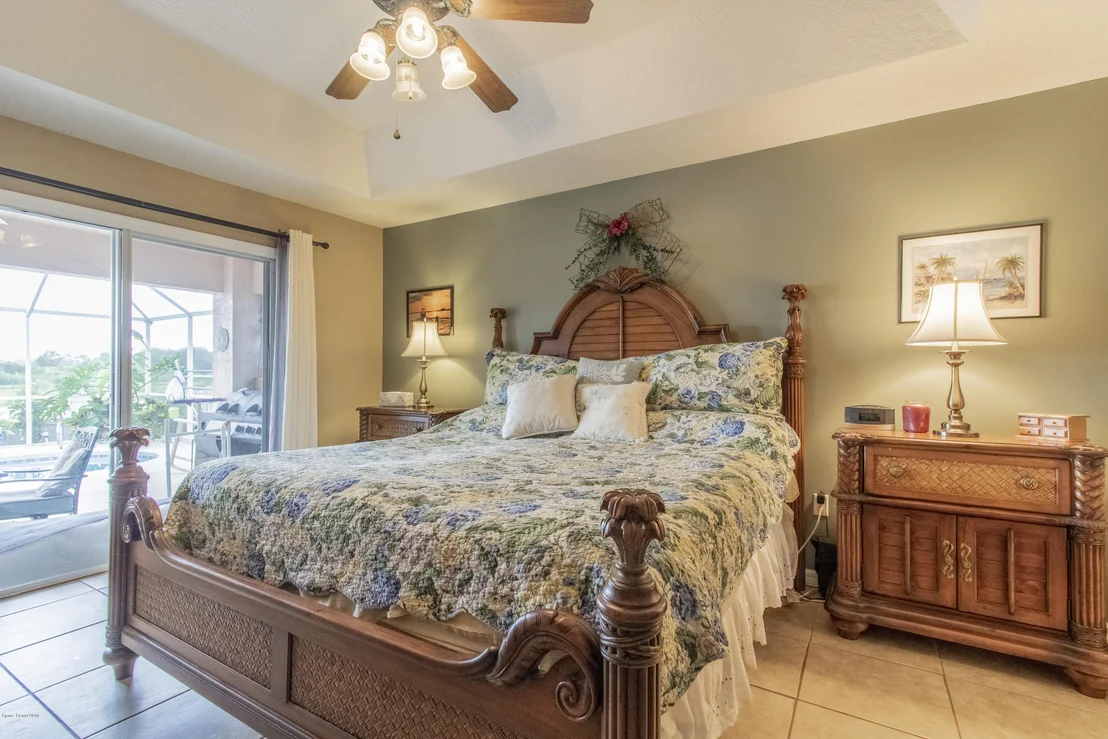 Photo of 6281 Golfview Avenue