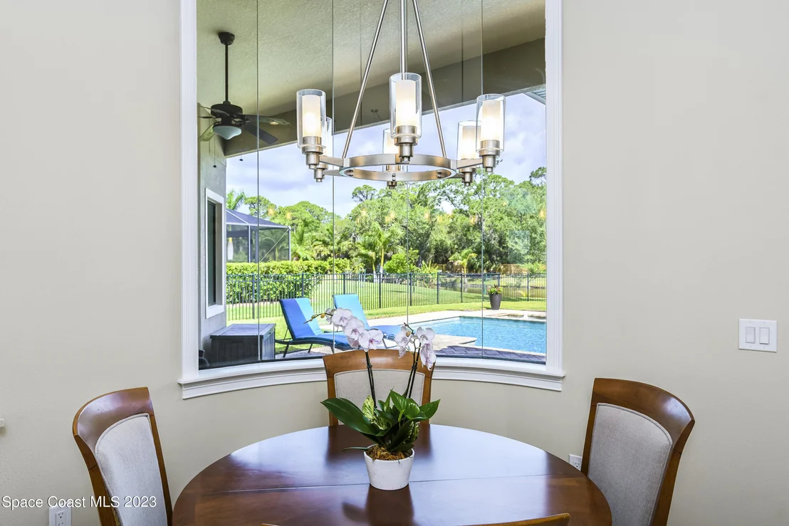 Photo of 814 Lorenza Place