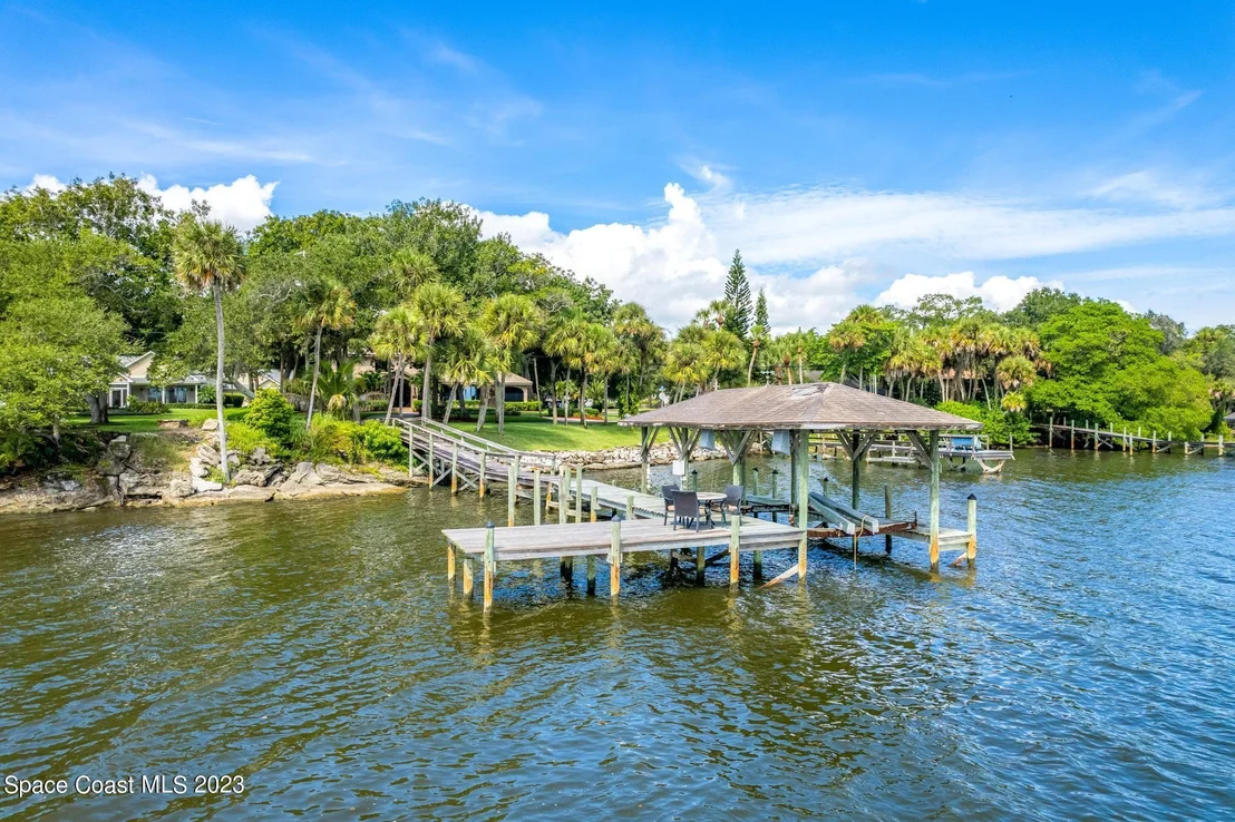 Photo of 1421 Rockledge Drive