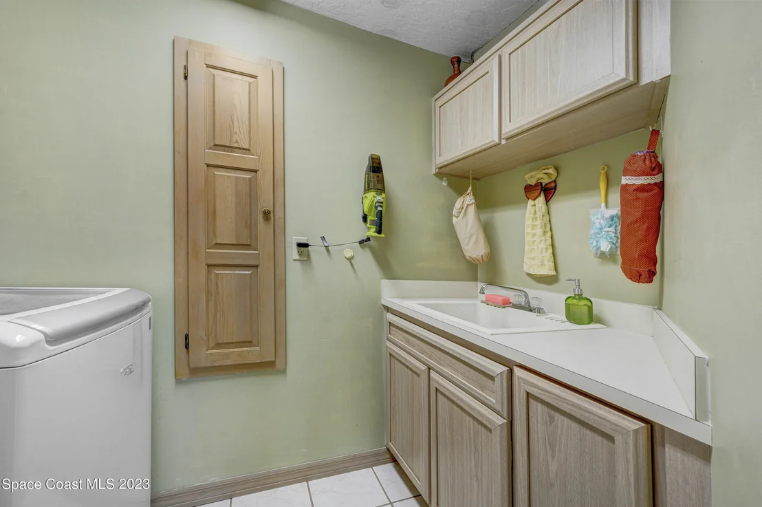Photo of 3537 Swallow Drive