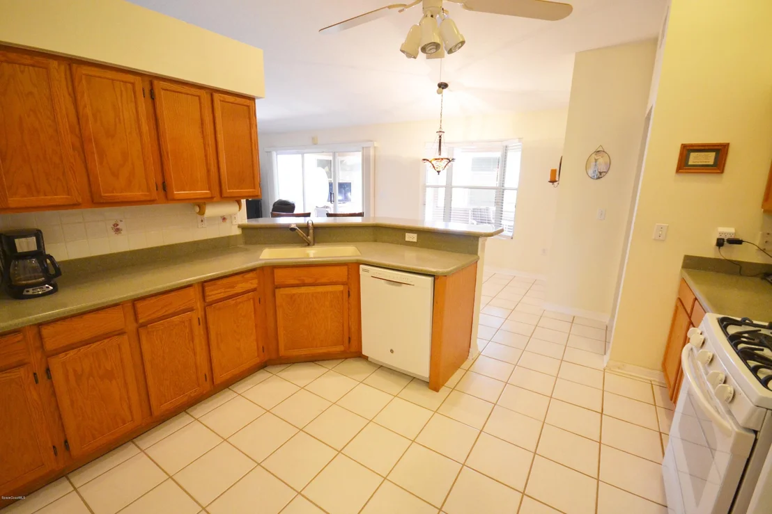 Photo of 2093 Lionel Drive
