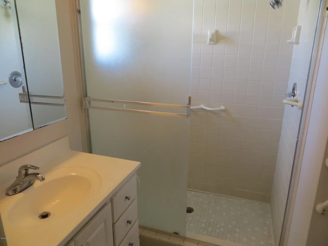 Photo of 947 Pineland Drive