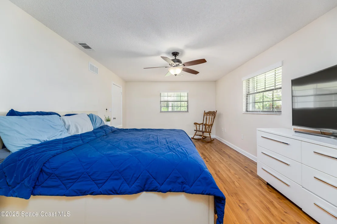 Photo of 1368 Gleneagles Way