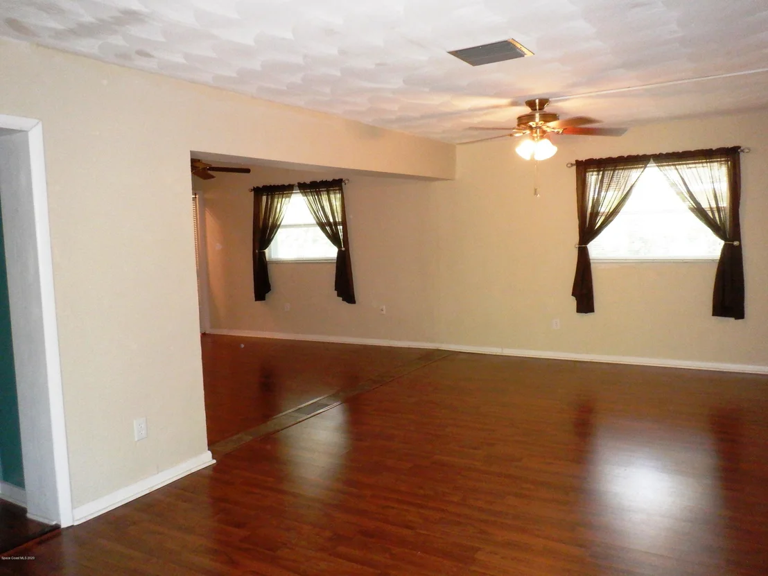 Photo of 5344 Crane Road