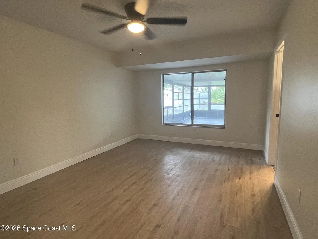 Photo of 1171 Riviera Drive NE