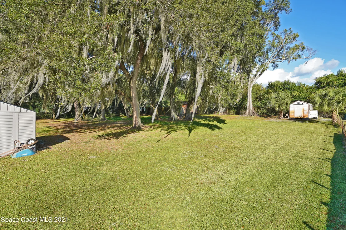 Photo of 1375 War Eagle Boulevard