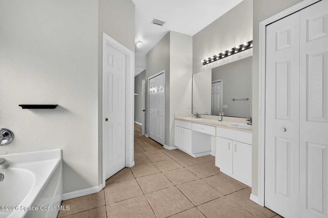 Photo of 903 Del Mar Circle