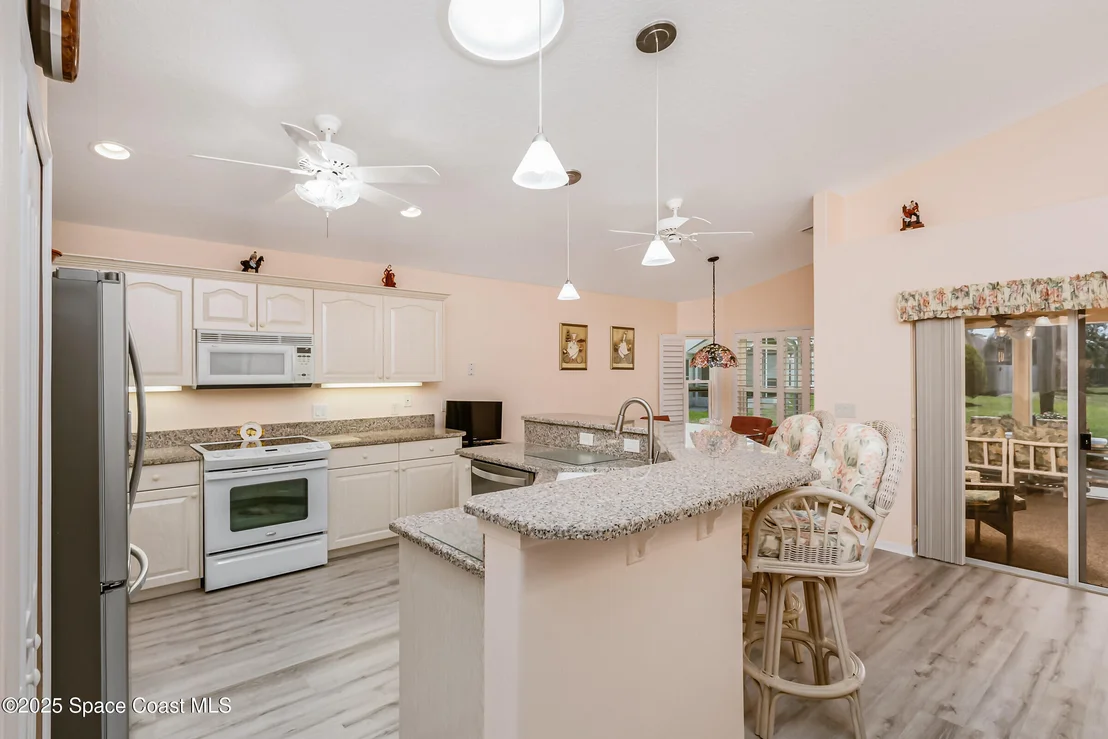 Photo of 1087 Pine Creek Circle NE