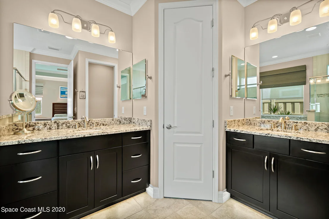 Photo of 7684 Poulicny Lane