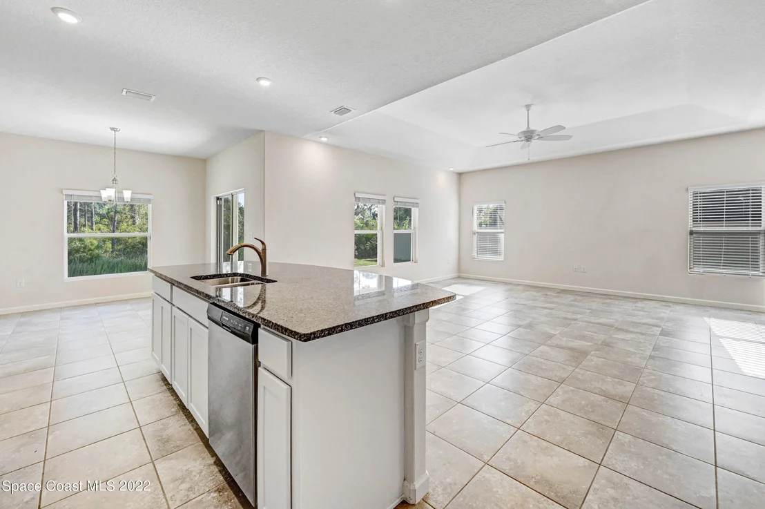 Photo of 636 Stonebriar Drive