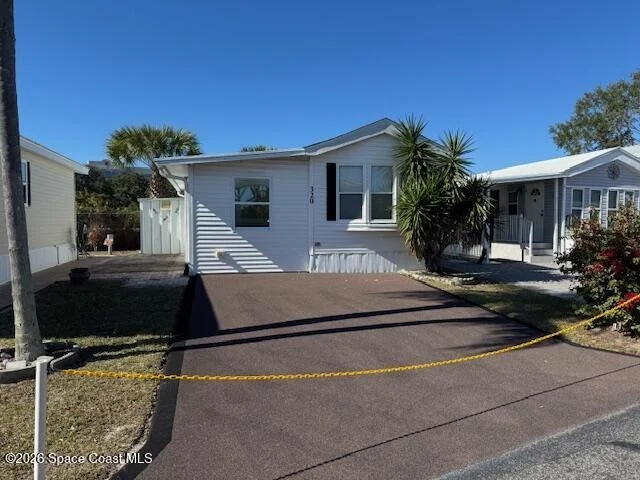 Photo of 320 Akron Way