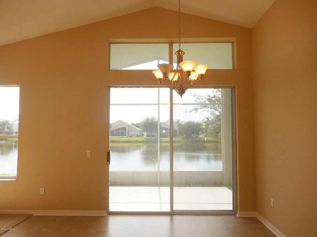 Photo of 1095 Sedgewood Circle