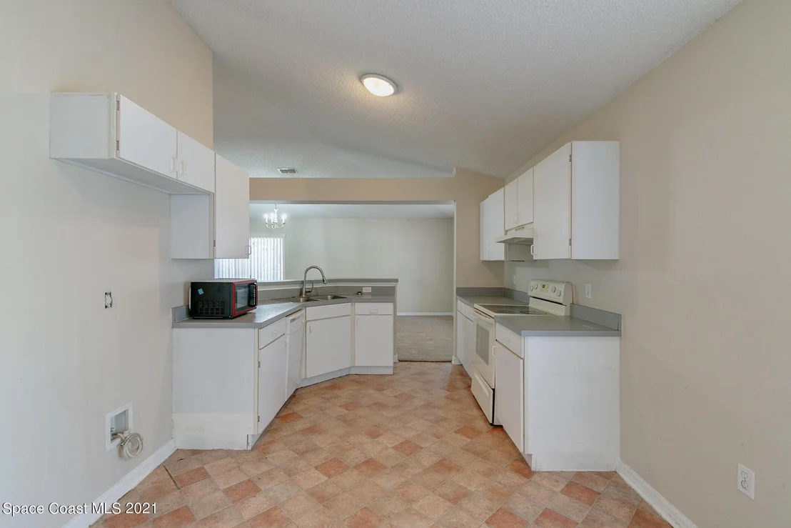 Photo of 8511 Ivanhoe Drive