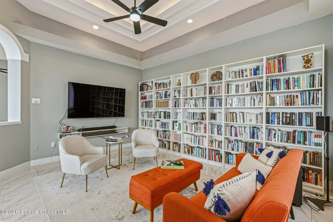 Photo of 699 Palmer Way