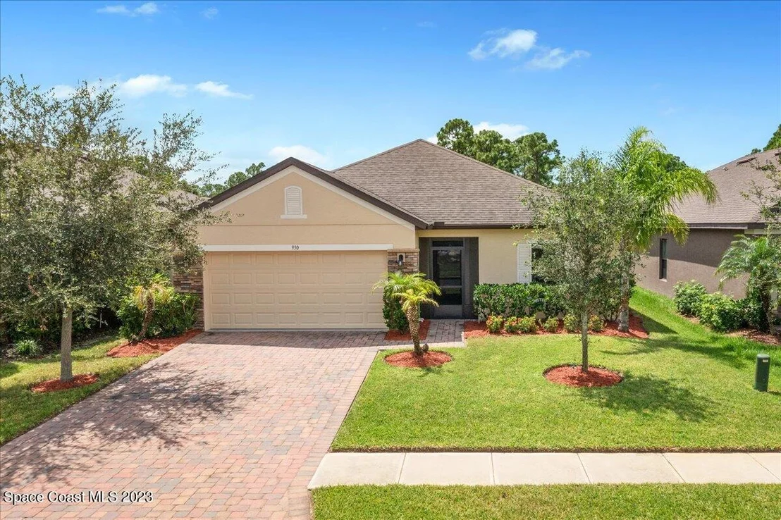 Photo of 930 Dillard Drive SE