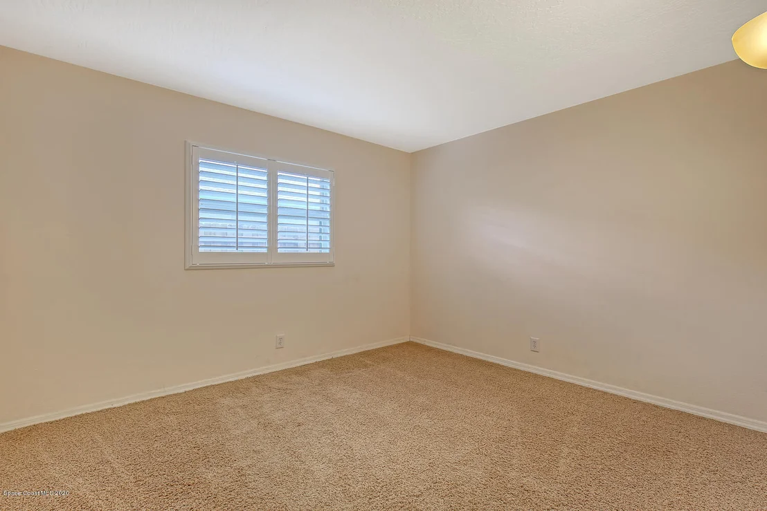 Photo of 681 Hibiscus Drive