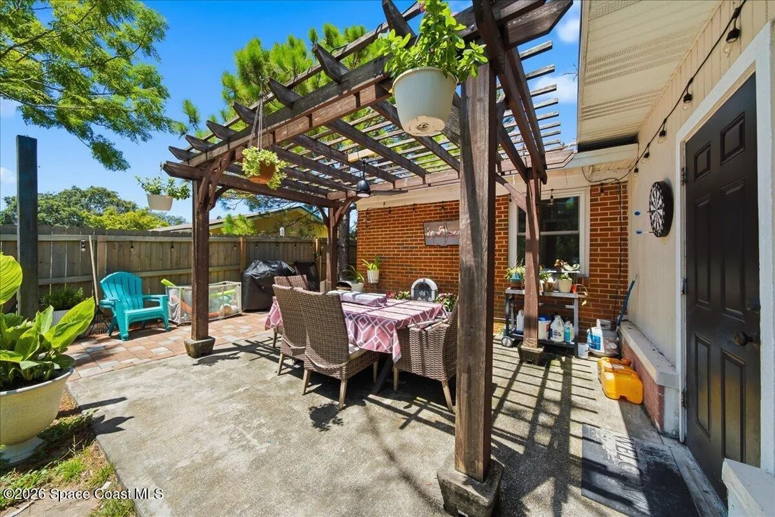 Photo of 4865 Cocoanut Drive