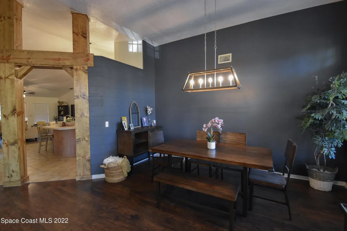 Photo of 2485 Bent Pine Street