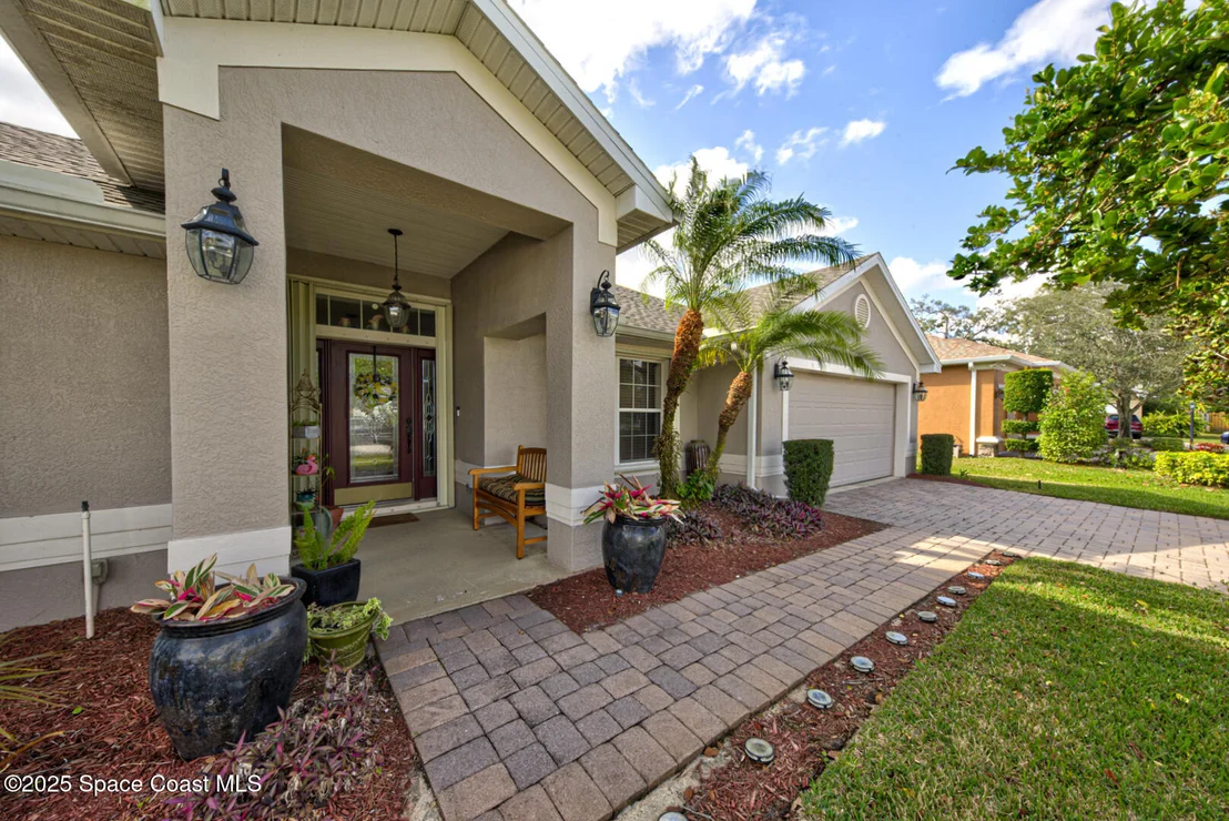 Photo of 1815 Botanica Circle