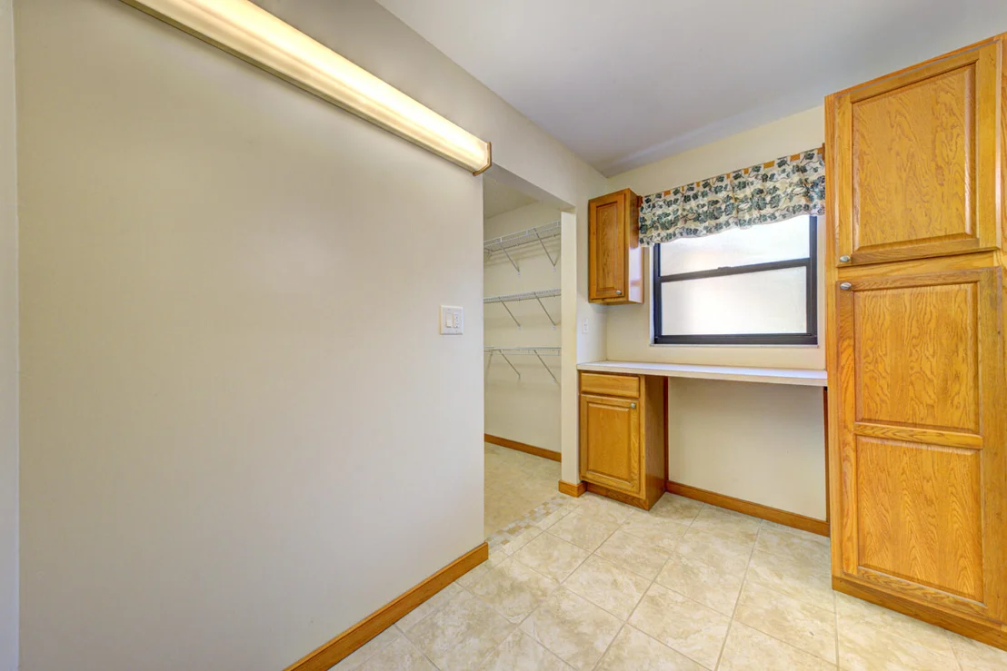 Photo of 4885 Rayburn Road