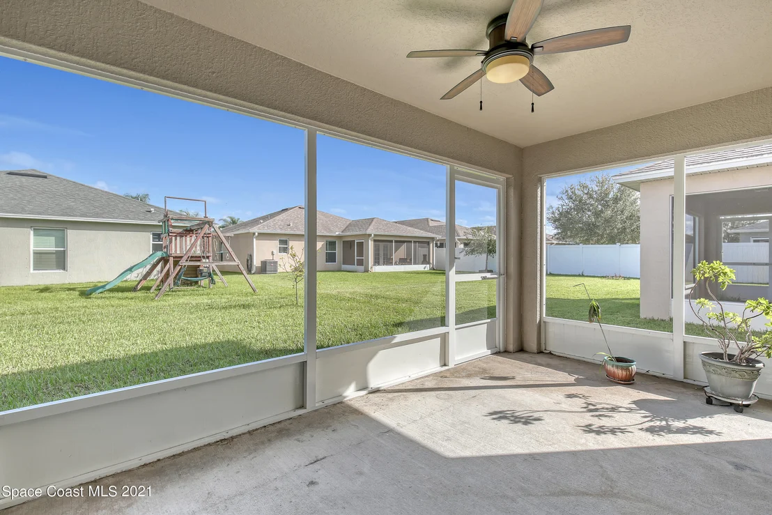 Photo of 1290 Corbett Lane