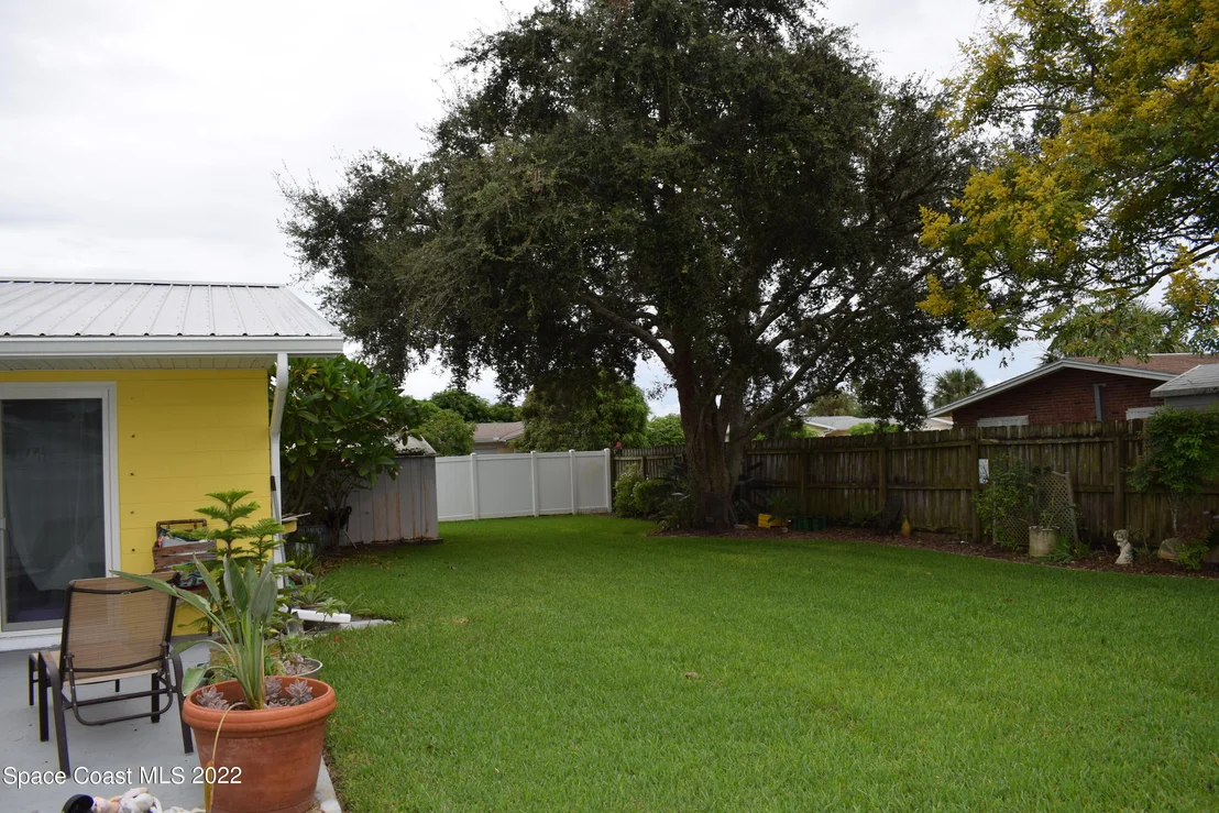 Photo of 2395 Lakeview Drive