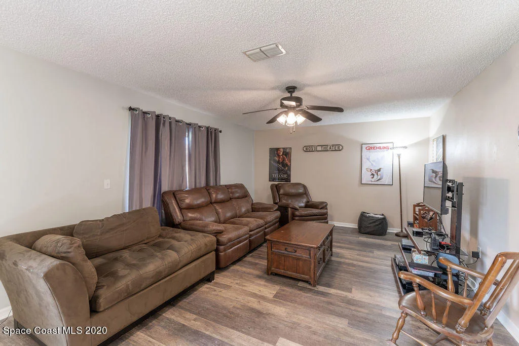 Photo of 3868 La Flor Drive