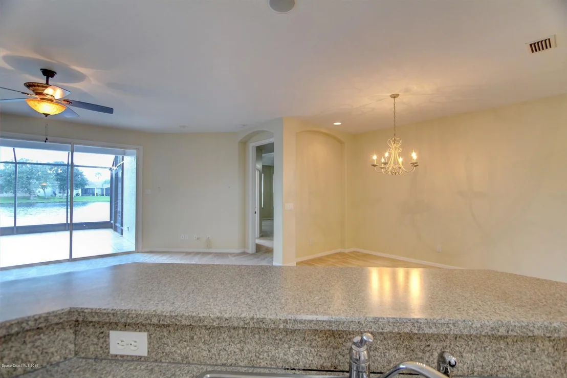 Photo of 4490 Portage Trail