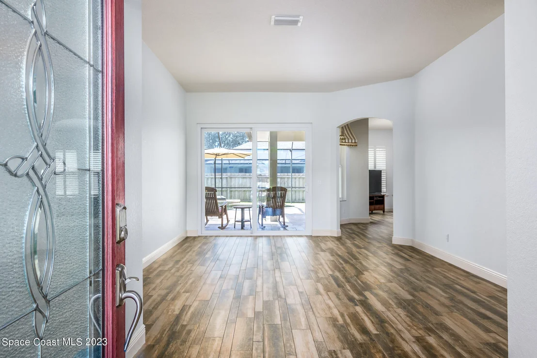 Photo of 6147 Arlington Circle