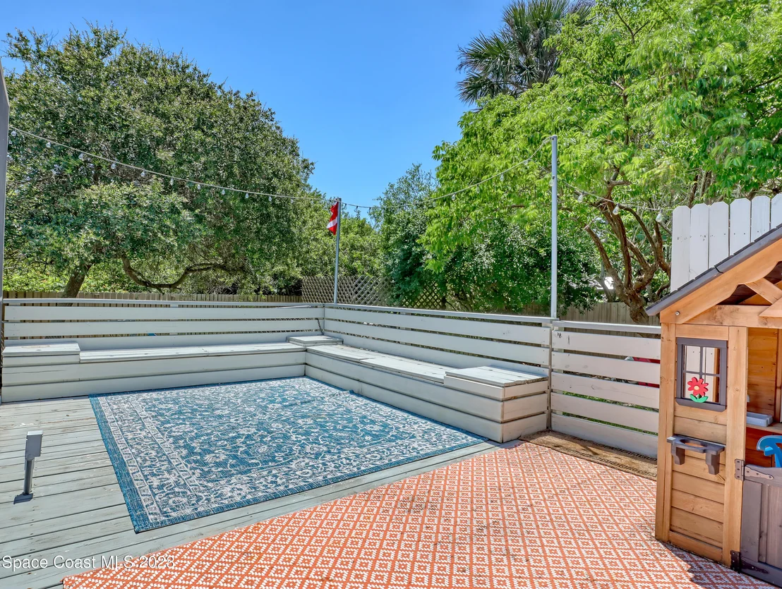 Photo of 5145 Palm Drive