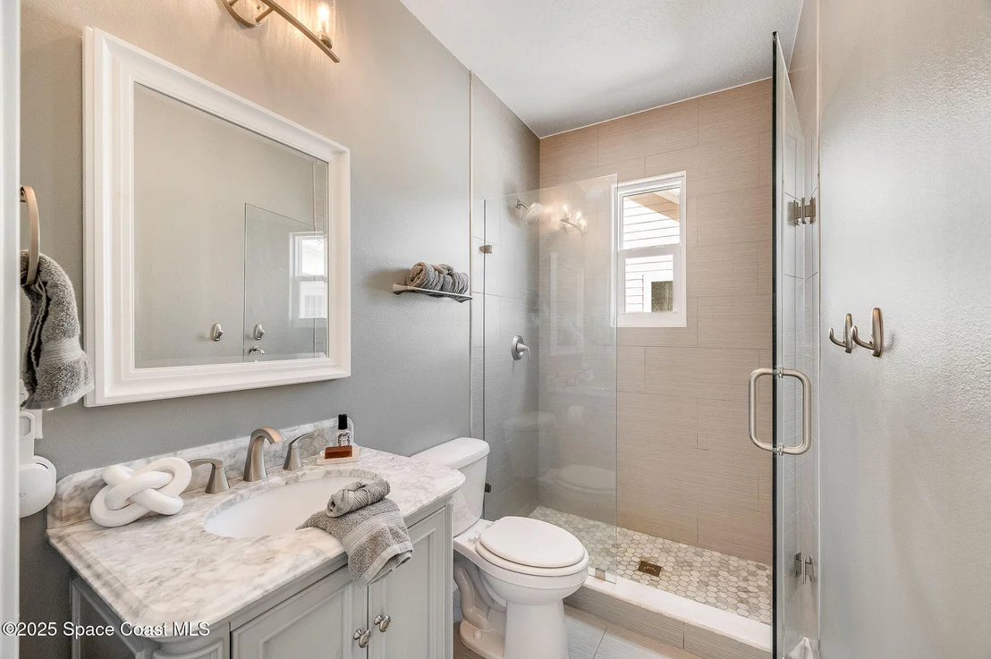 Photo of 4236 Hield Road NW