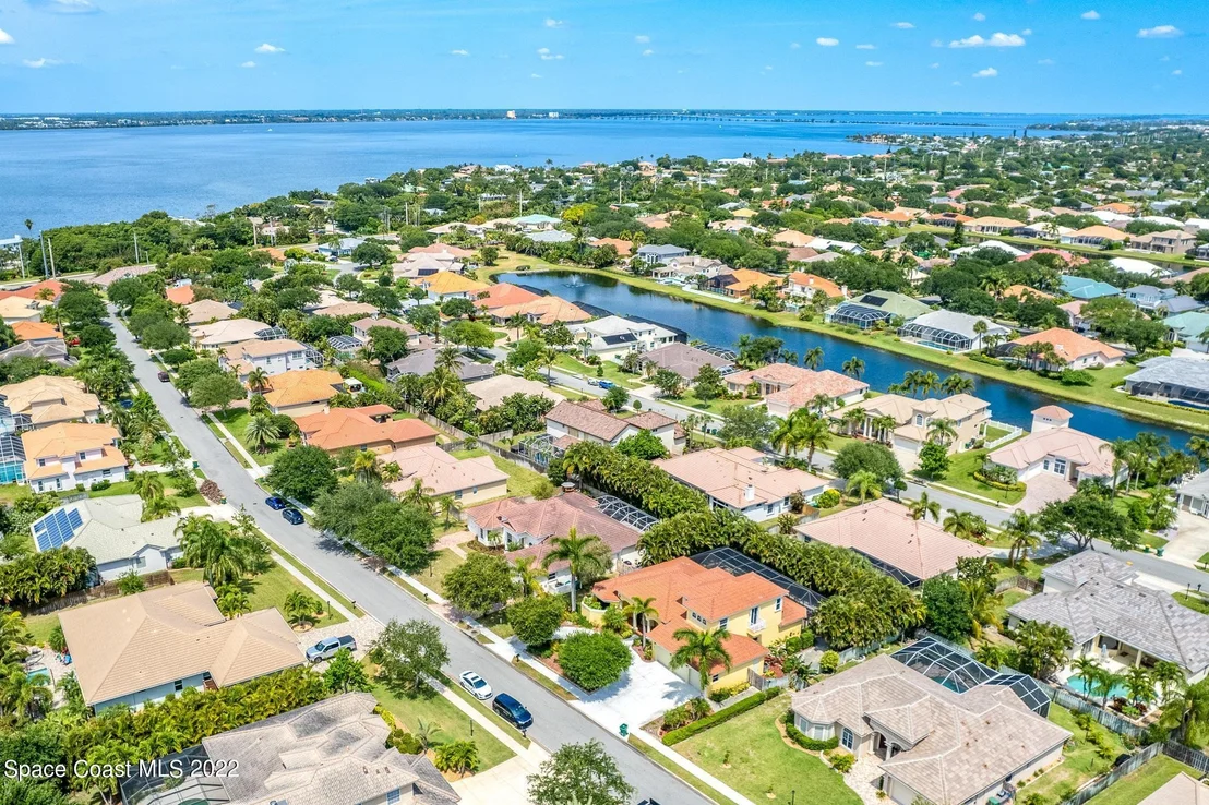 Photo of 356 Southampton Drive