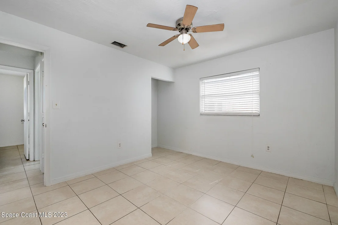 Photo of 2697 Locksley Road