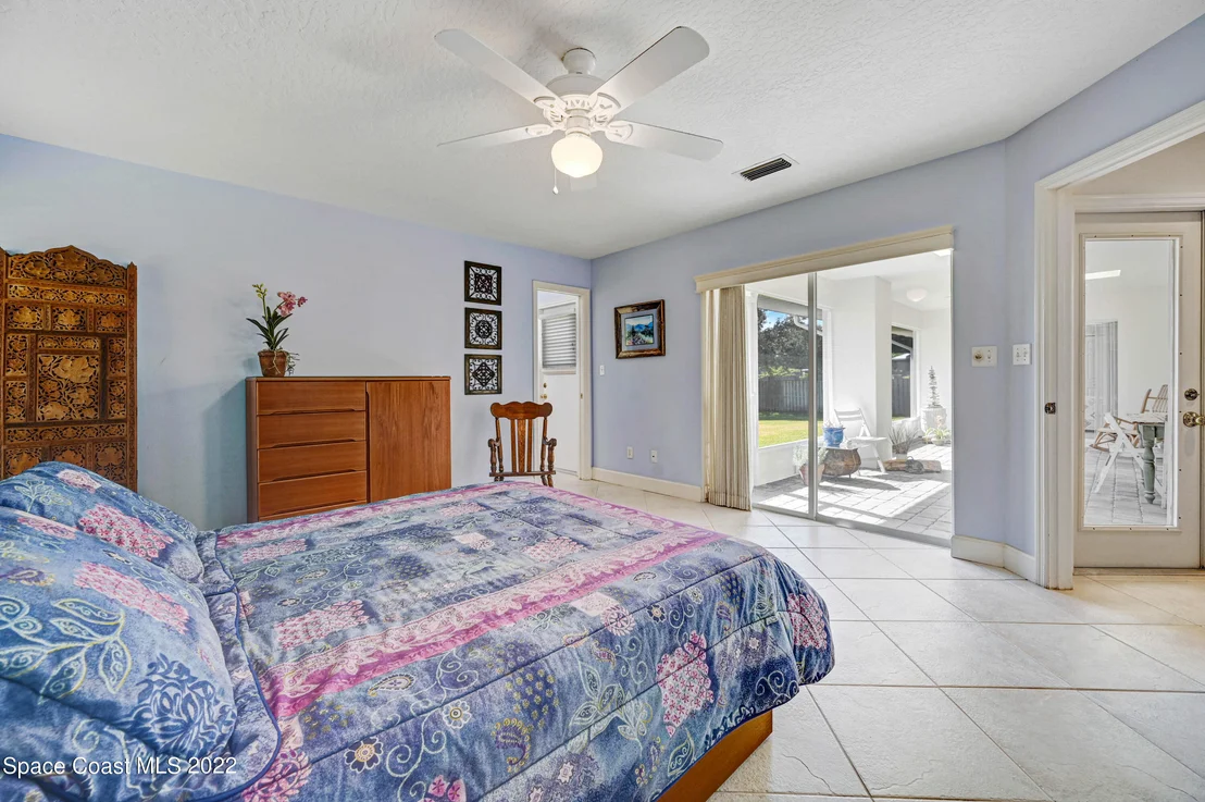 Photo of 115 River Road Circle