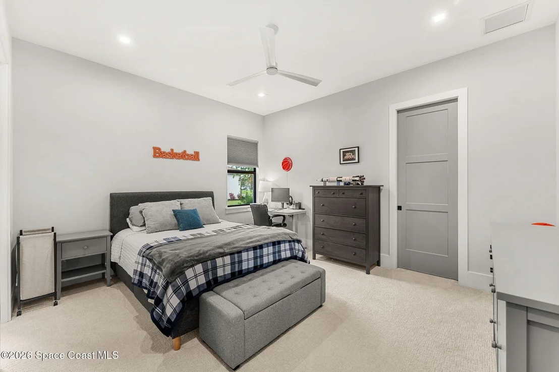 Photo of 3739 Lake Adelaide Place