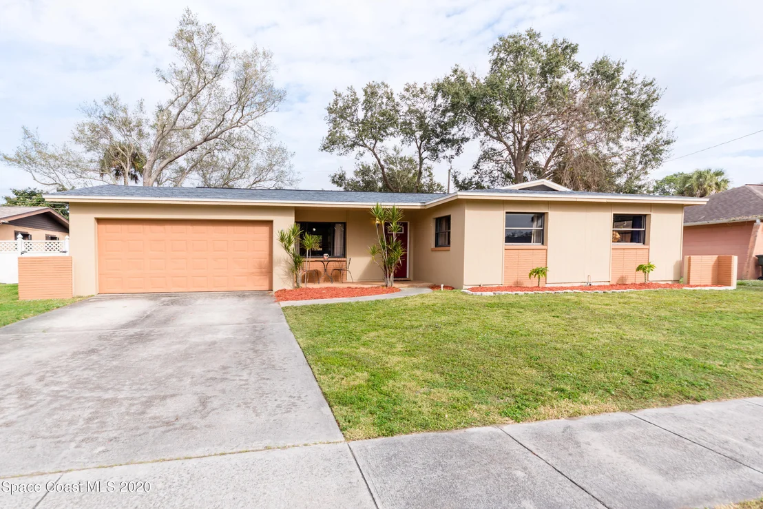 Photo of 1134 Manatee Drive