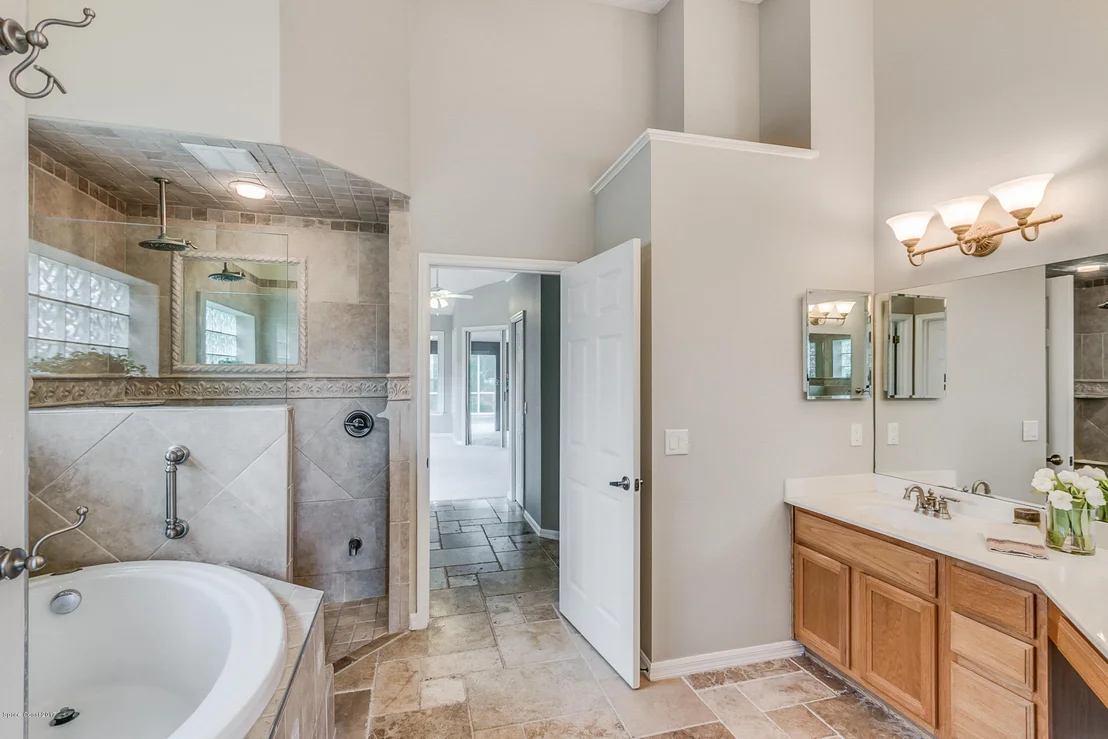 Photo of 4870 Verona Circle
