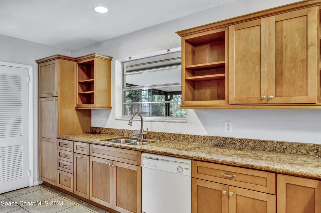 Photo of 521 Andrews Drive