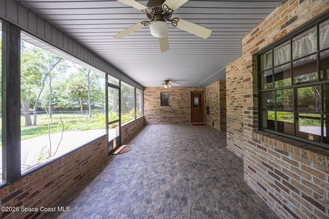 Photo of 3880 Ponderosa Road