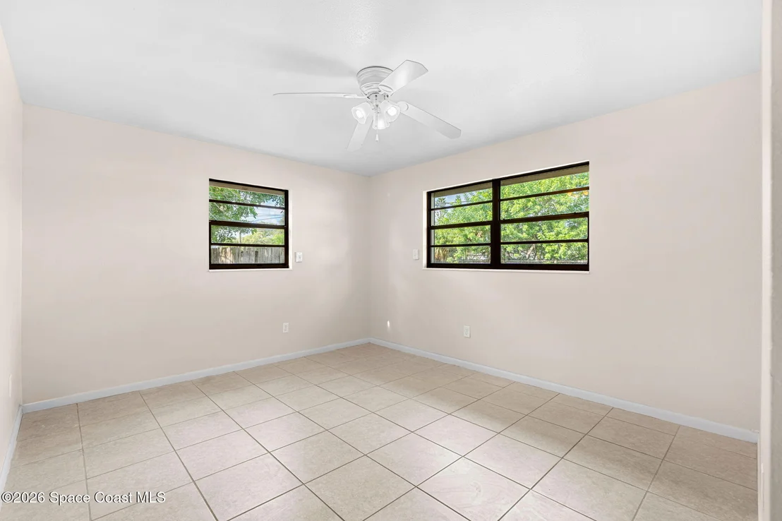 Photo of 696 Van Buren Street