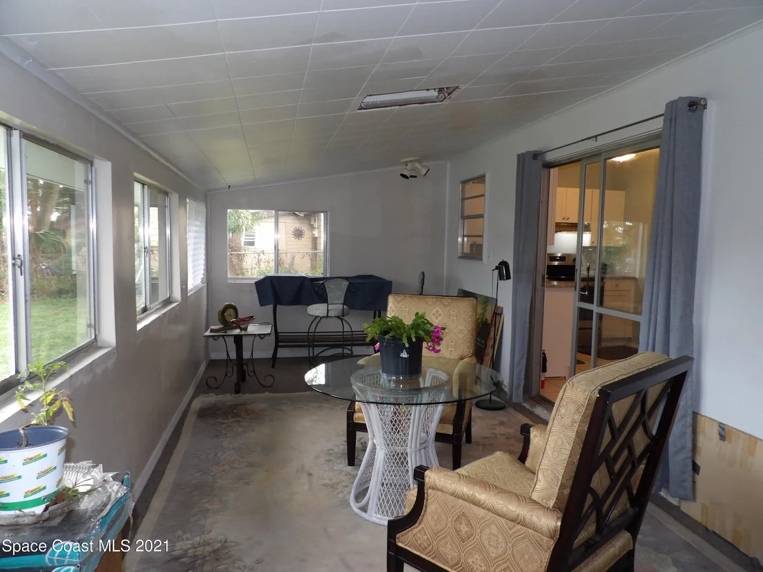 Photo of 797 Bianca Drive NE