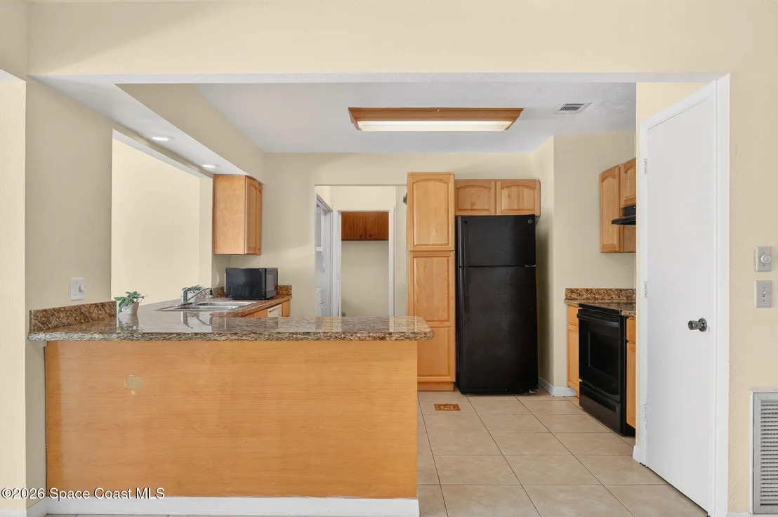 Photo of 1340 Mariposa Drive NE