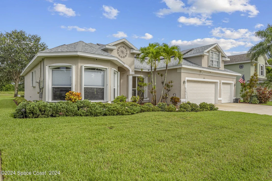 Photo of 1878 Windbrook Drive SE