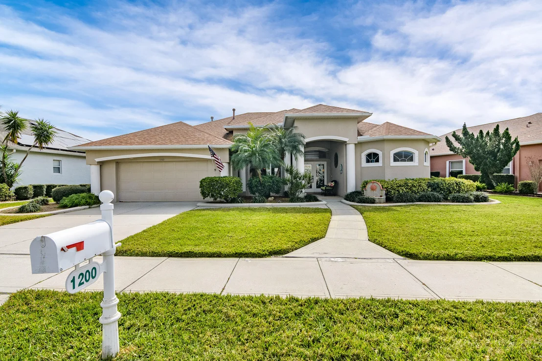 Photo of 1200 Starling Way