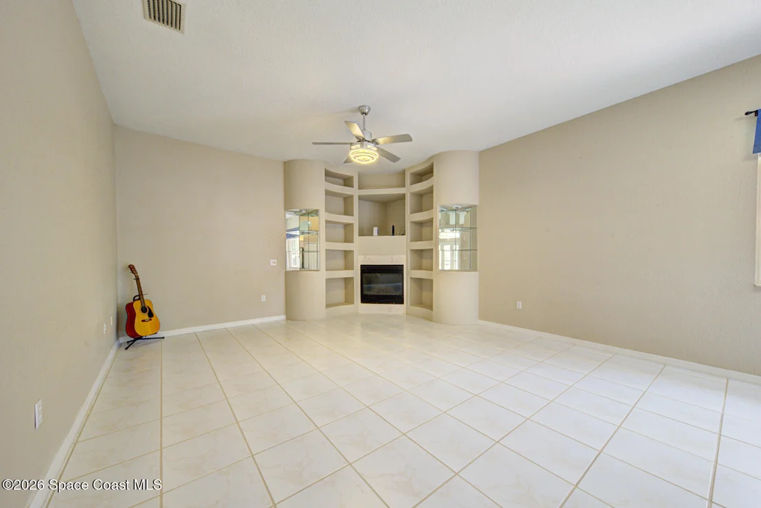 Photo of 4991 Falcon Boulevard