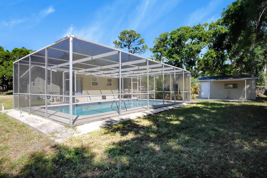 Photo of 1053 Bernice Road